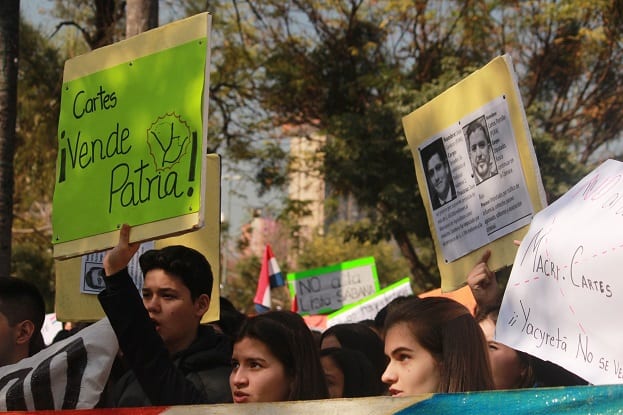 Estudiantes de diversas instituciones se manifiestan contra la corrupción