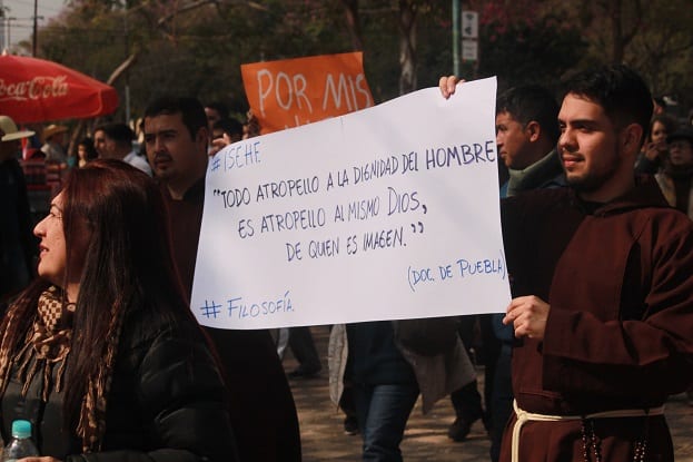 Estudiantes de diversas instituciones se manifiestan contra la corrupción
