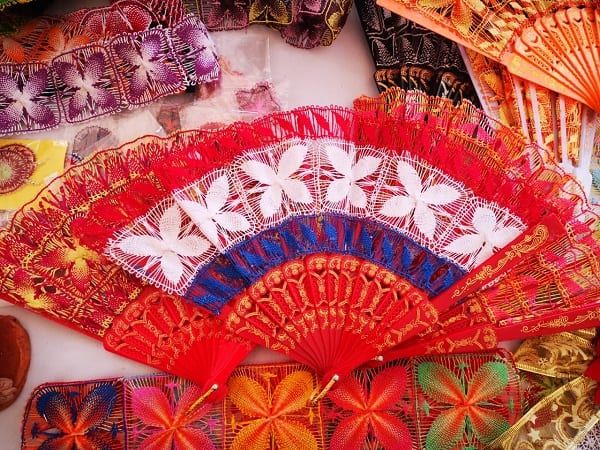 Invitan a últimas jornadas de feria de artesanía navideña