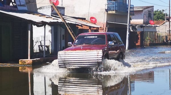 Pobladores del bañado prefieren alquilar antes que vivir en refugios
