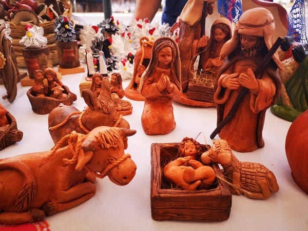 Invitan a últimas jornadas de feria de artesanía navideña