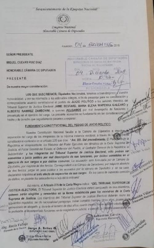 Diputados presentan pedido de juicio a Ministros del TSJE