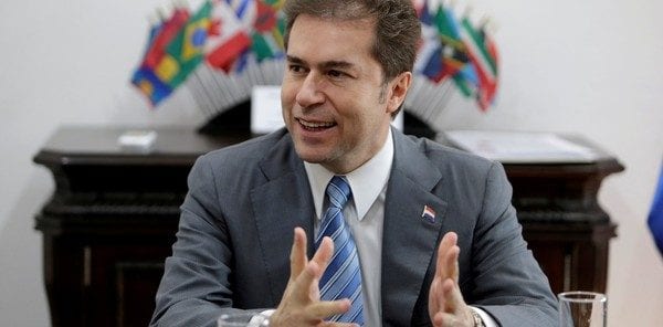 Pacto de migración no cambiará la política del Gobierno, afirma Castiglioni