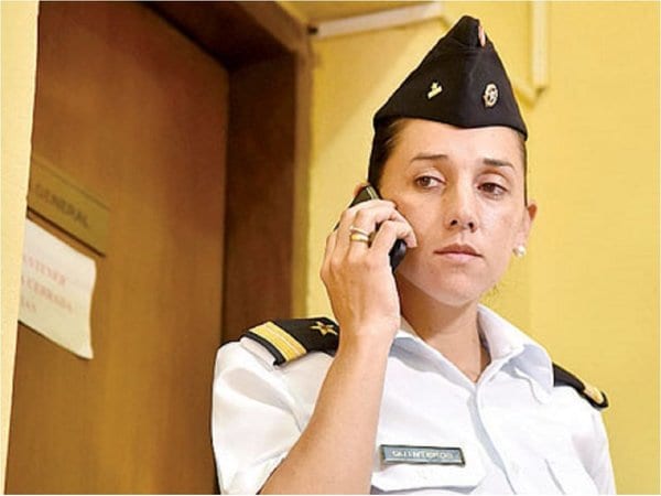 11 datos sobre la militar condenada por querer amamantar