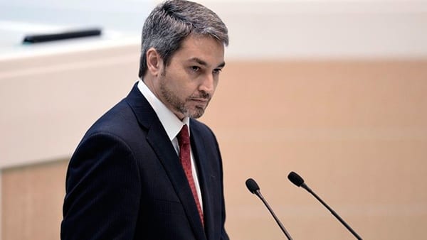 11 datos sobre la militar condenada por querer amamantar