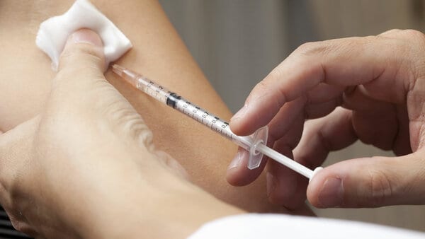 La meningitis: Una enfermedad grave y contagiosa explicada en 10 datos