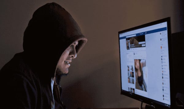 10 hechos reales sobre los peligros de las redes sociales