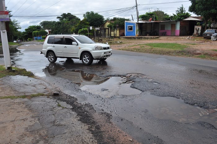 Las calles en mal estado de Lambaré en 12 impactantes imágenes