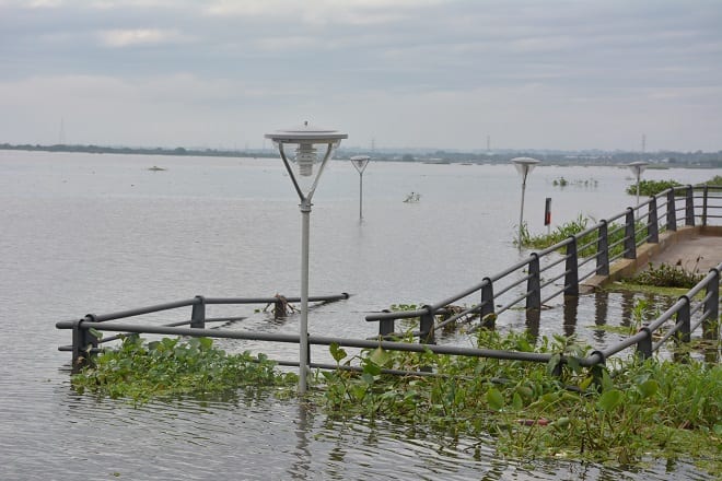 10 impactantes imágenes del antes y después de la crecida en la Costanera