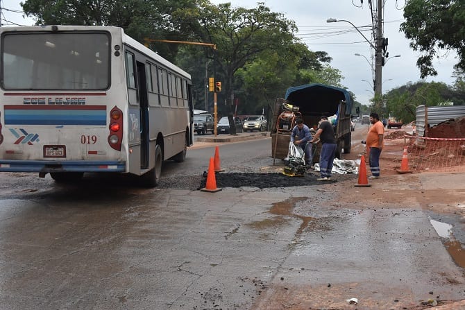 Zona “top” de Asunción está minada de baches