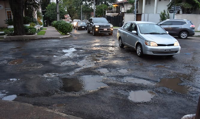 Zona “top” de Asunción está minada de baches
