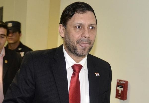 Conozca los 12 políticos con “frondosos antecedentes”