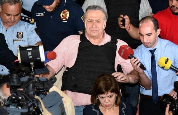 Conozca los 12 políticos con “frondosos antecedentes”