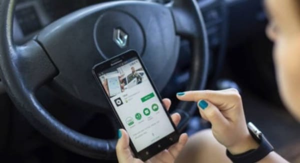 10 datos para entender la “guerra” entre taxistas y ubers