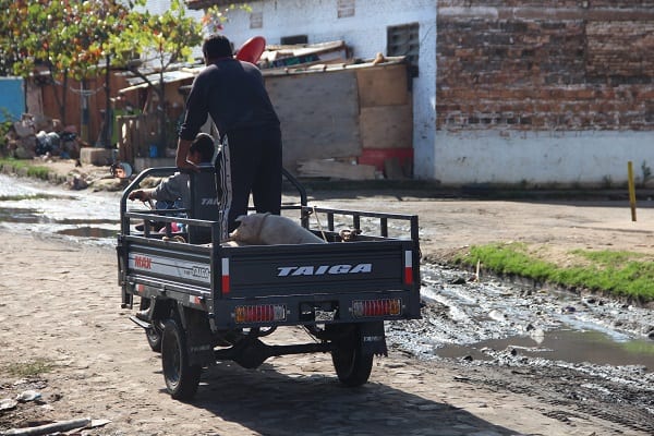 Río desciende y deja calles en pésimo estado en el Bañado Sur