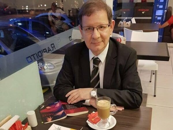 10 frases de Carlos Martini en su lucha contra la depresión
