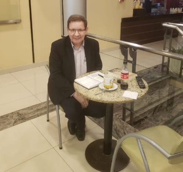 10 frases de Carlos Martini en su lucha contra la depresión