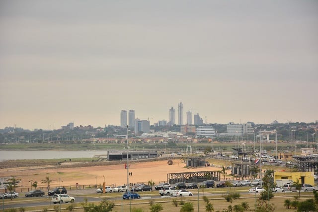 10 impactantes imágenes de la nube tóxica en Asunción