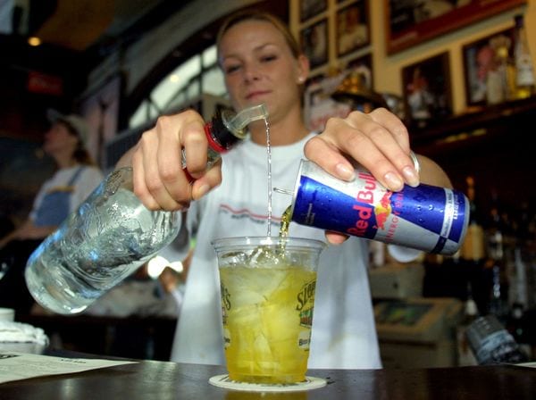 10 peligros poco conocidos sobre el consumo de alcohol