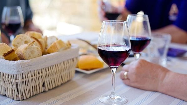 10 peligros poco conocidos sobre el consumo de alcohol