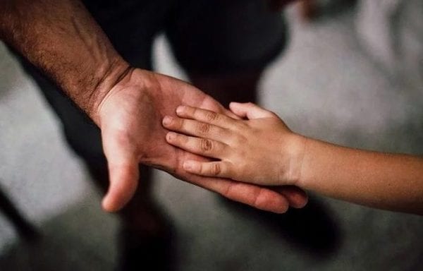 Abuso infantil en el entorno familiar: 10 datos para estar en alerta