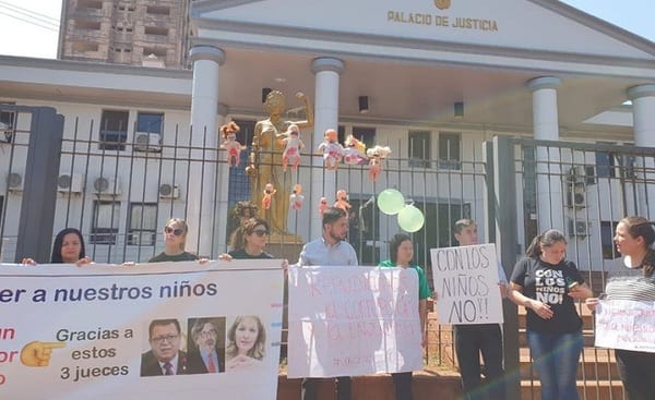 Abuso infantil en el entorno familiar: 10 datos para estar en alerta