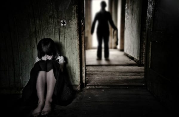 Abuso infantil en el entorno familiar: 10 datos para estar en alerta