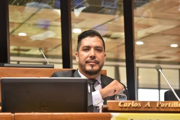 10 frases de la mujer que “se enfrentó” a Carlos Portillo