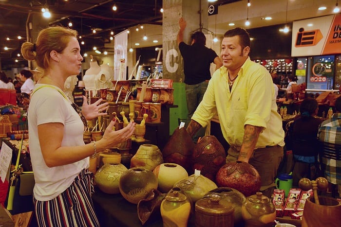 Emprendedoras y artesanos se reúnen en la Feria “Todos somos Paraguay”