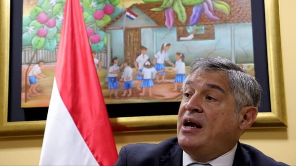 Escuelas pueden cambiar su horario de entrada, según MEC