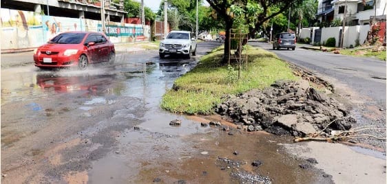 Essap pierde el 50% del agua que distribuye por caños rotos
