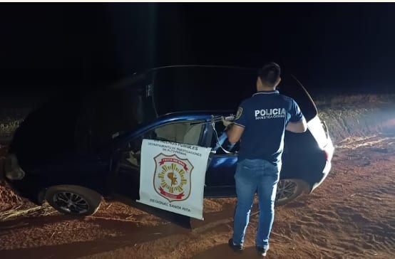Persecución en Santa Rita: recuperan auto robado, pero ladrones huyen