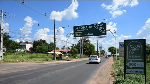 MOPC retirará cartel ilegal que invade señalización en Ruta D025