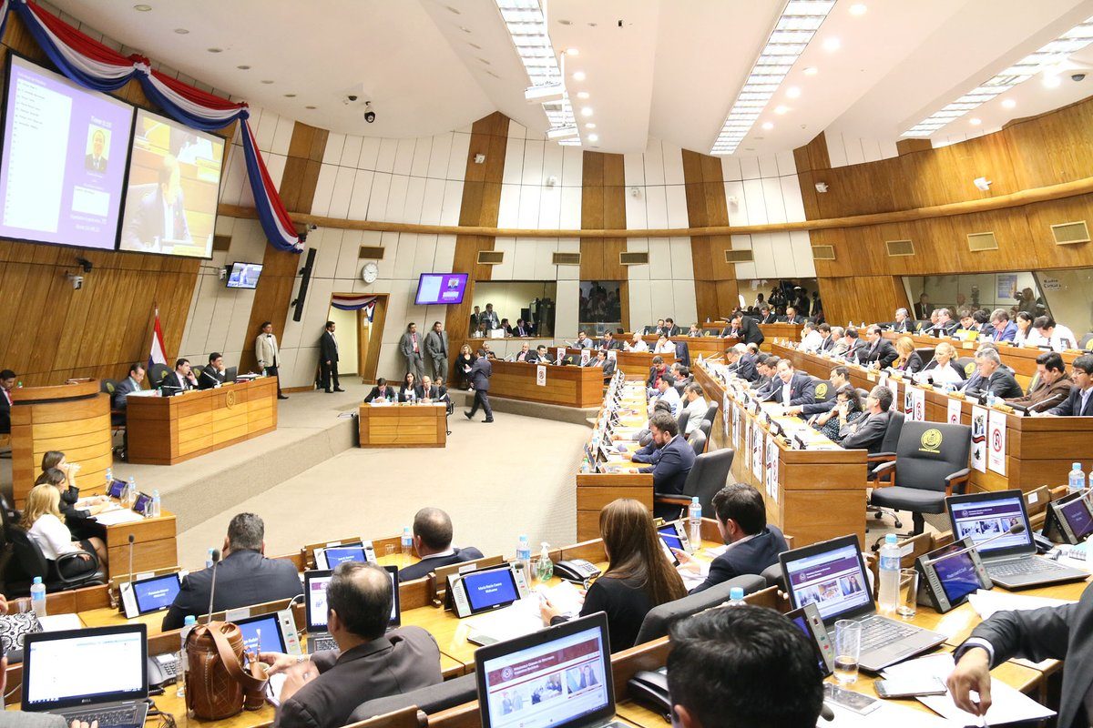 Comisión aprueban cambios en reglamento de Diputados