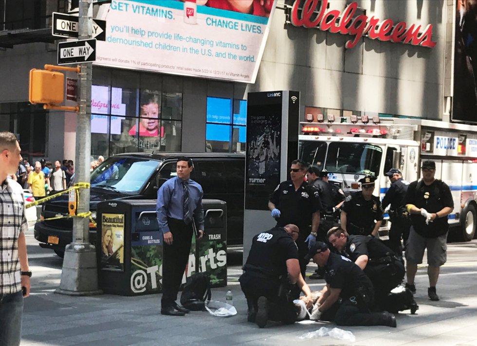 Un fallecido y más de 20 heridos en Times Square