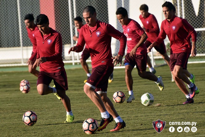 Cerro incorpora a “Zlatan”