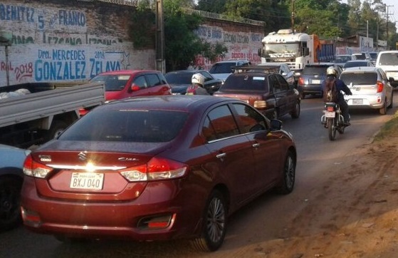 Tráfico en San Lorenzo cada día más caótico