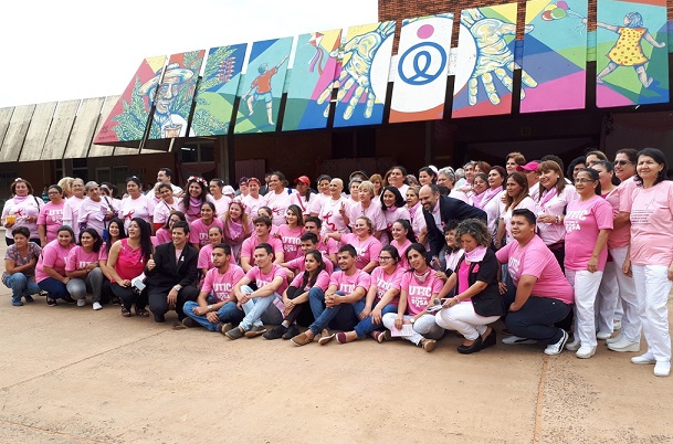 Día Mundial de la lucha contra el cáncer de mama es apoyado por fortaleza