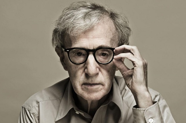 Adolescente mantiene relaciones con un adulto en nuevo film de Woody Allen