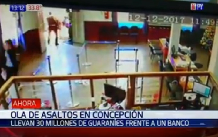 Roban millonaria suma en banco de Concepción