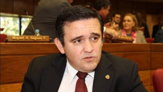 Secretaria de González Daher sustrajo computadoras, según Petta