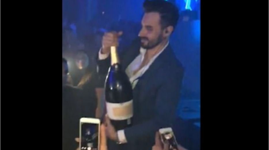 Gastó 35 mil euros en una botella de champán que rompió al destapar