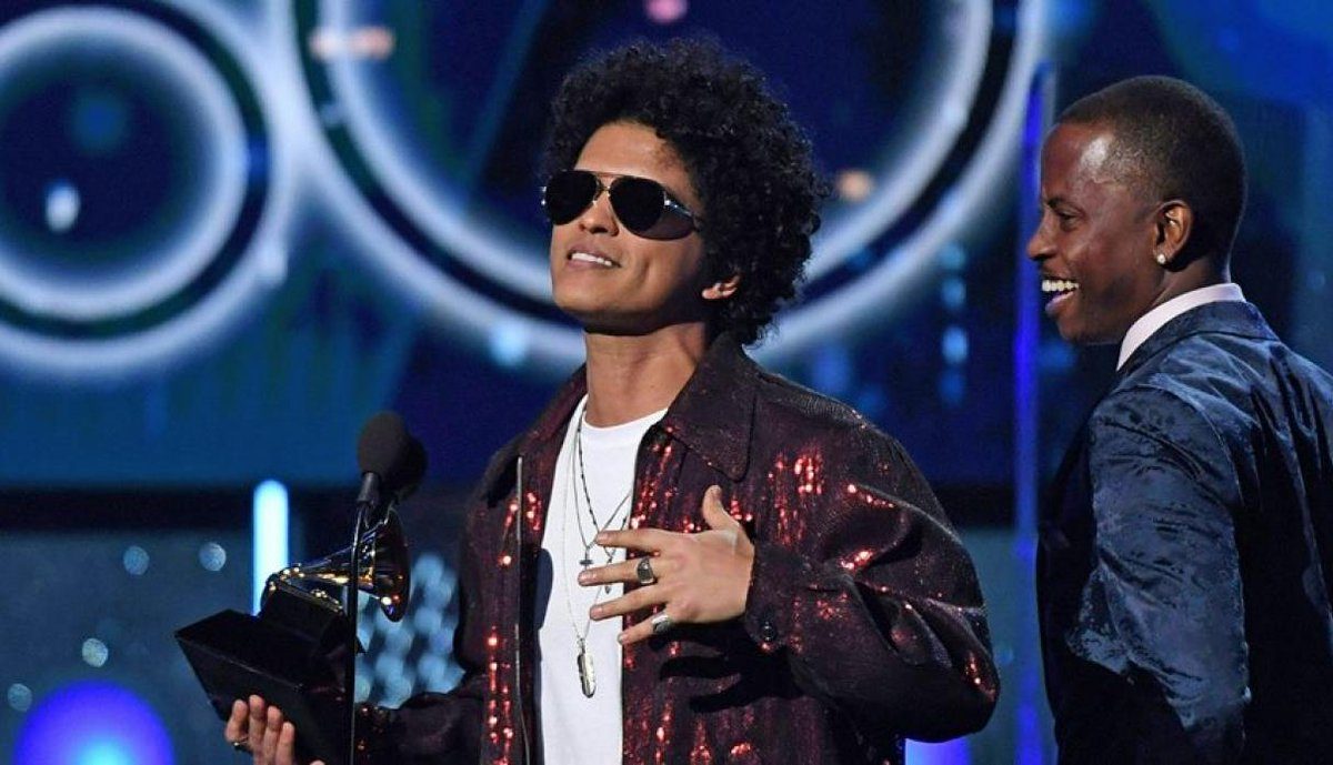 Bruno Mars y “24K Magic” conquistan los Grammys