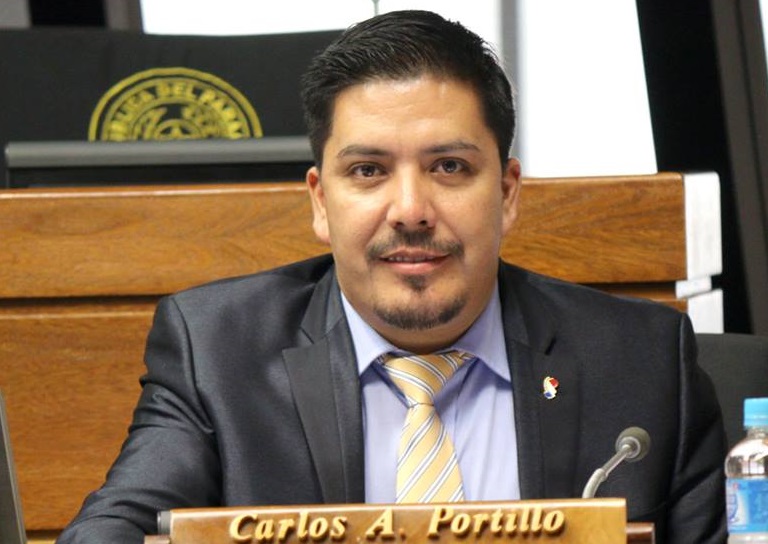 Carlos Portillo será investigado por varios delitos