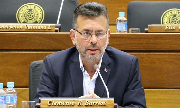 Cartismo rechaza juicio político a Díaz Verón