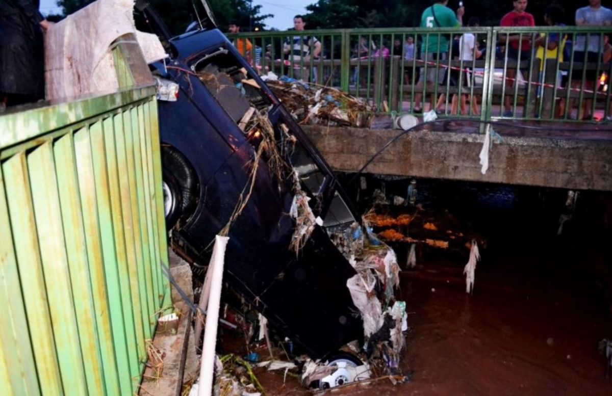 MOPC ni municipio de Ñemby se hacen cargo de fatal accidente