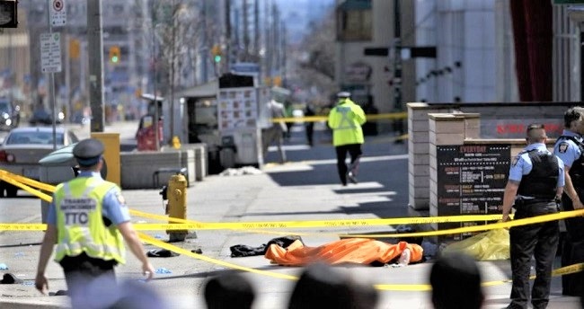 Nueve muertos y 16 heridos tras embestida múltiple en Canadá