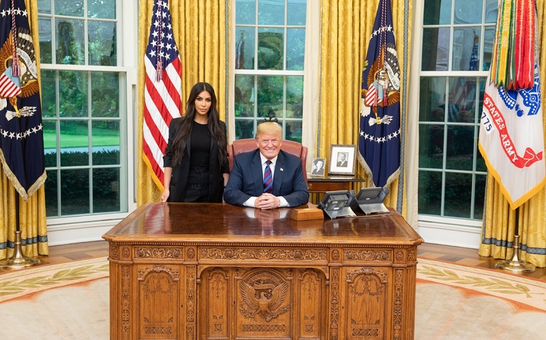 ¿Qué hacía Kim Kardashian con Donald Trump?
