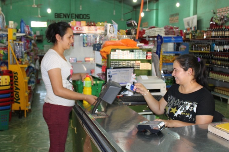 Medios electrónicos de pago facilitan transacciones en Tavaí