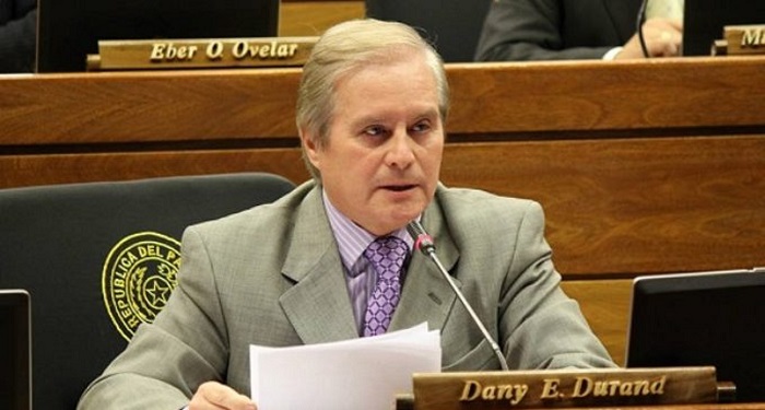 Dany Durand renuncia a nuevo periodo en Diputados